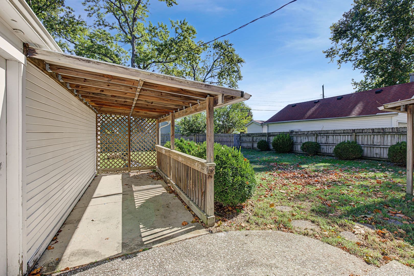 Champaign House: 1704 Ridgeland Dr.