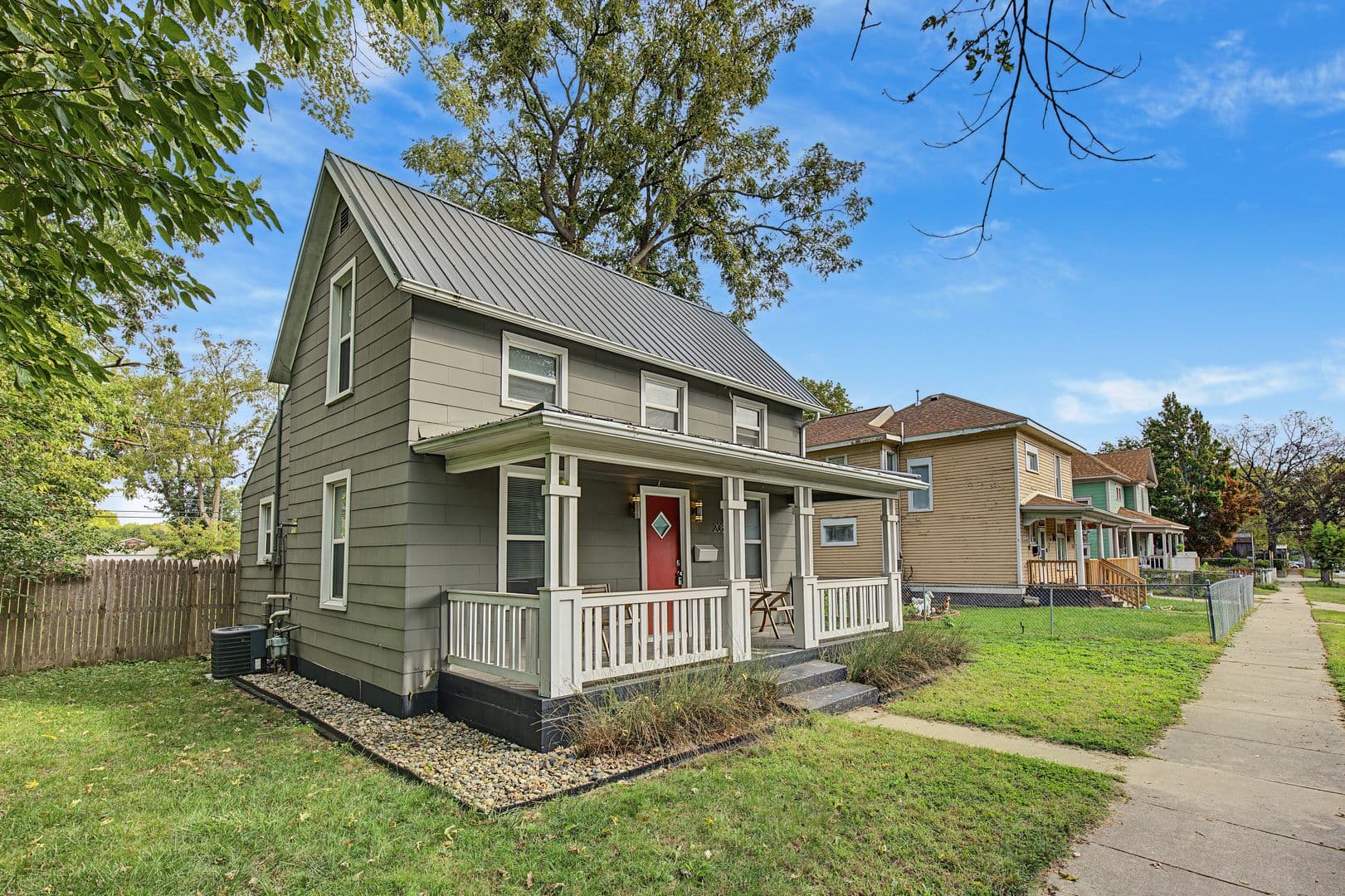 Champaign House: 208 W. Vine St.