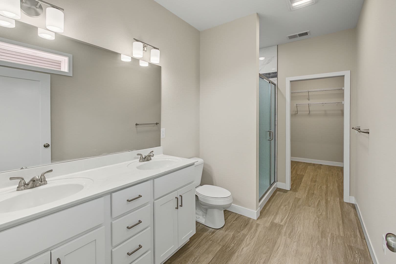 Tuscola Condo: 105 E. Ensey