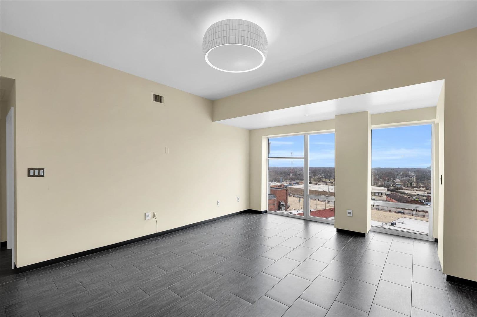Champaign Condo: 301 N. Neil St.