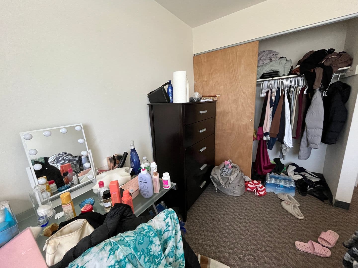 Ithaca Apartment: 516 University Ave