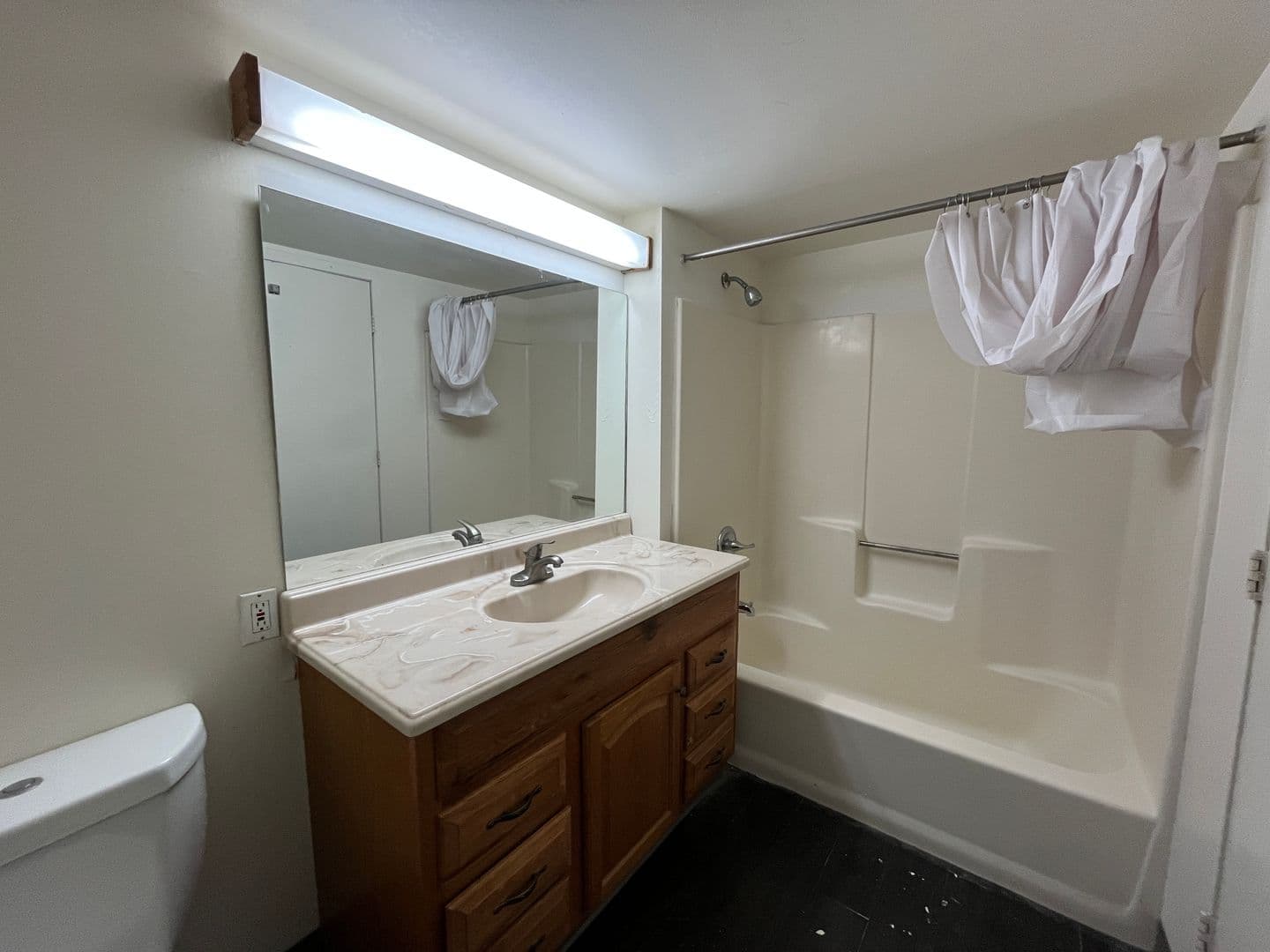 Ithaca Apartment: 110 Dryden Rd