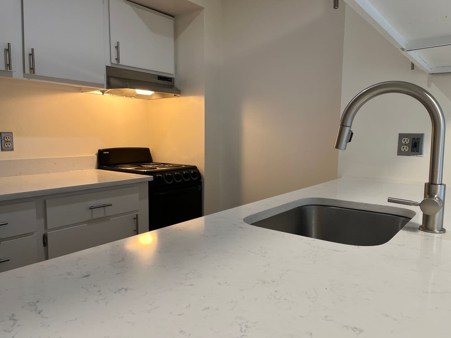 Ithaca Apartment: 171 E State St
