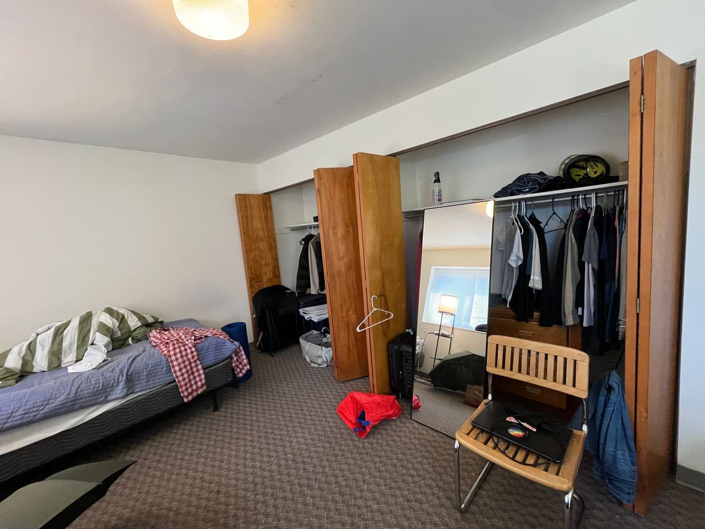 Ithaca Apartment: 516 University Ave