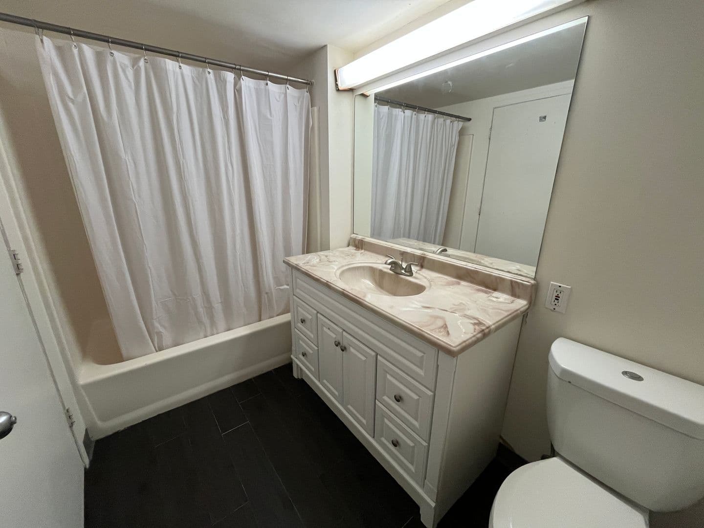 Ithaca Apartment: 110 Dryden Rd