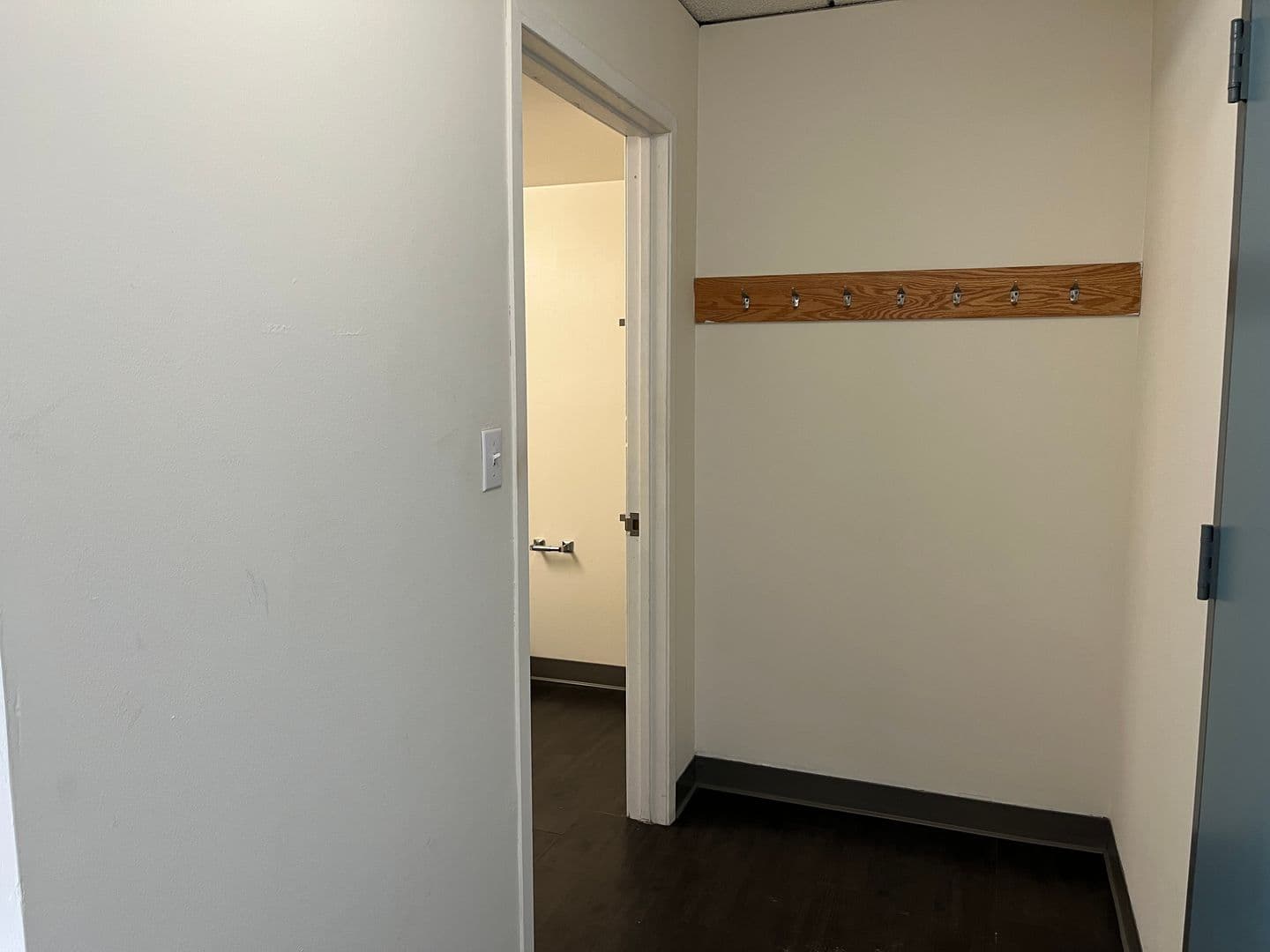 Ithaca Apartment: 110 Dryden Rd