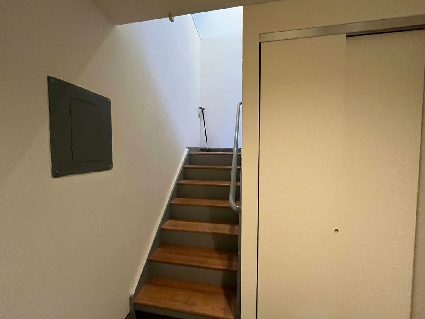 Ithaca Apartment: 171 E State St