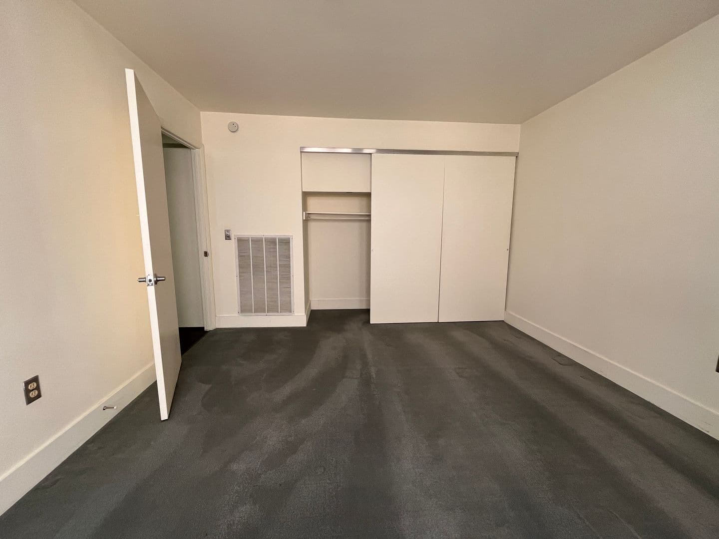 Ithaca Apartment: 171 E State St