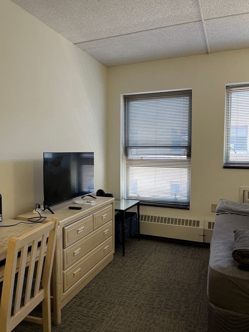 Ithaca Apartment: 407 College Ave