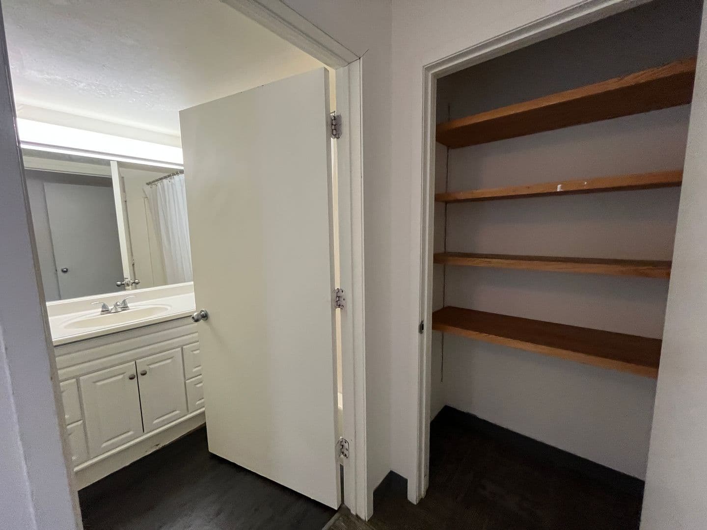 Ithaca Apartment: 110 Dryden Rd