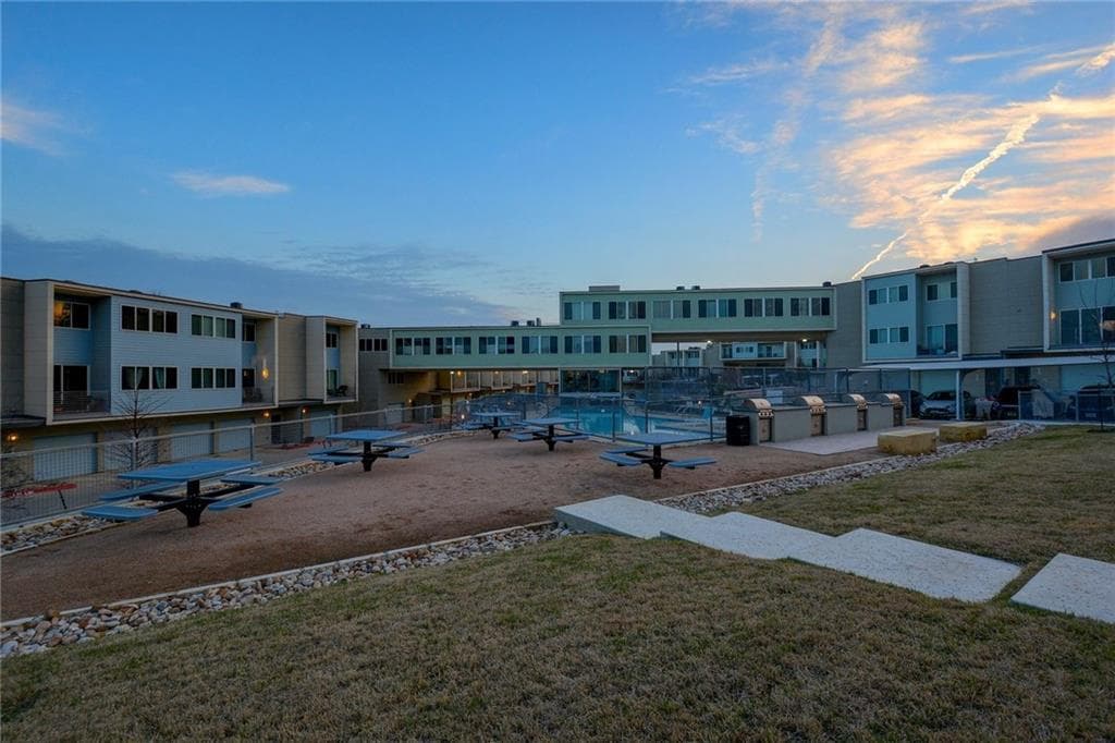 Austin Condo: 604 N. Bluff Dr. Unit 153