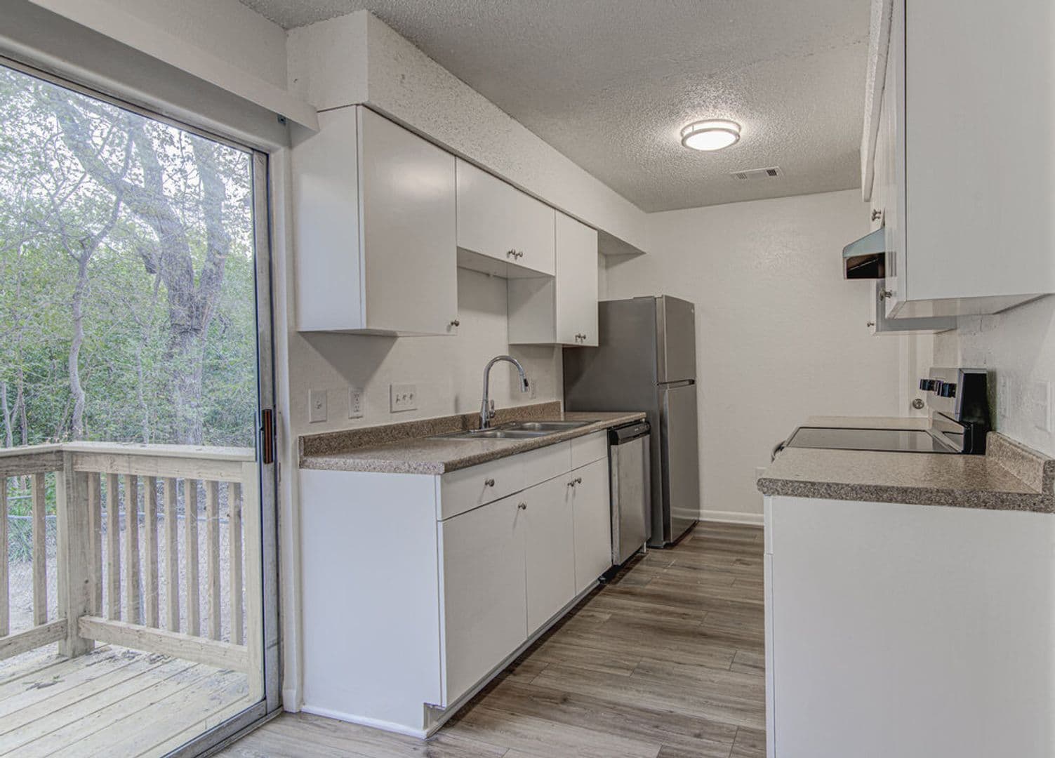 Austin Apartment: 404 W Dittmar Rd