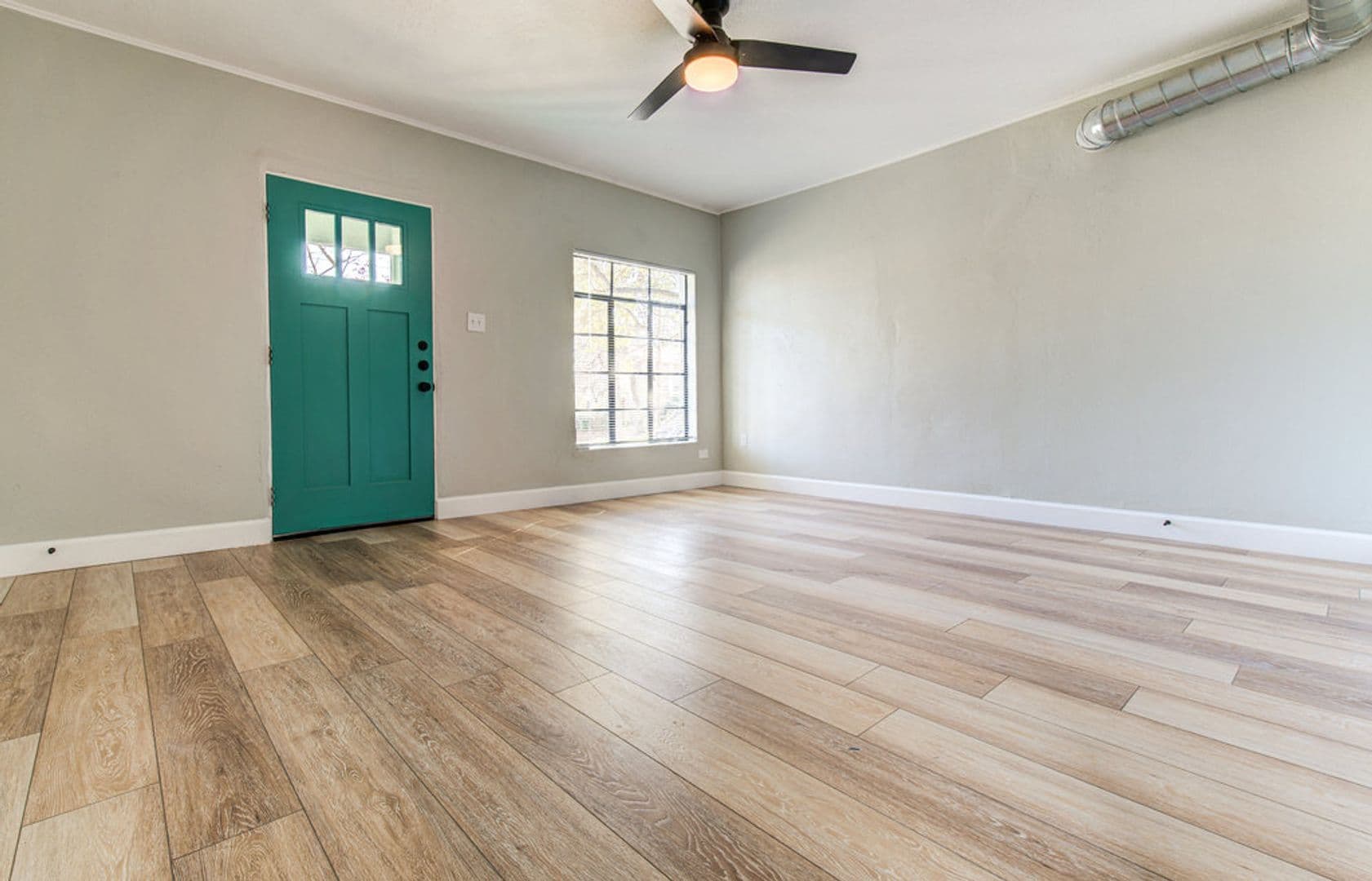 Austin Apartment: 3904 Maplewood Ave