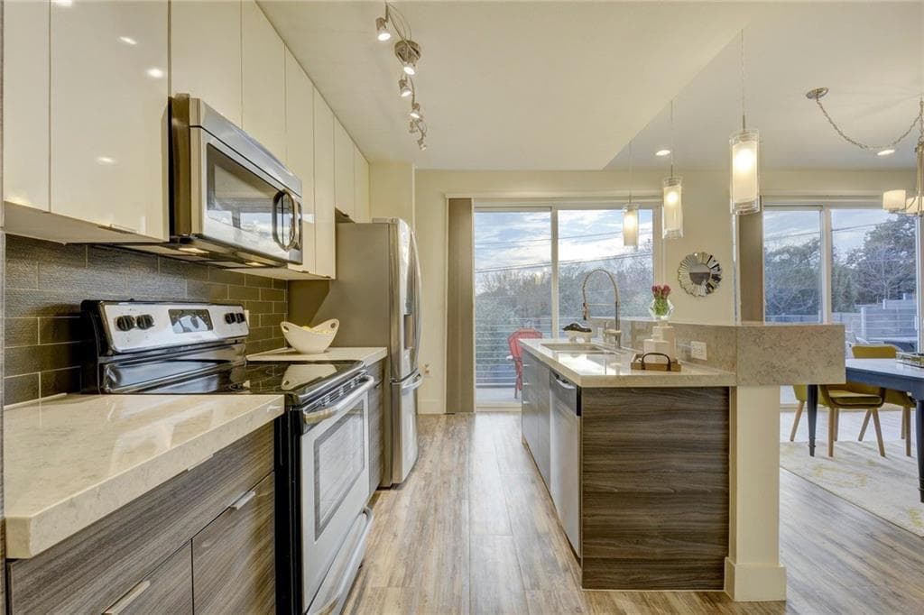 Austin Condo: 604 N. Bluff Dr. Unit 153