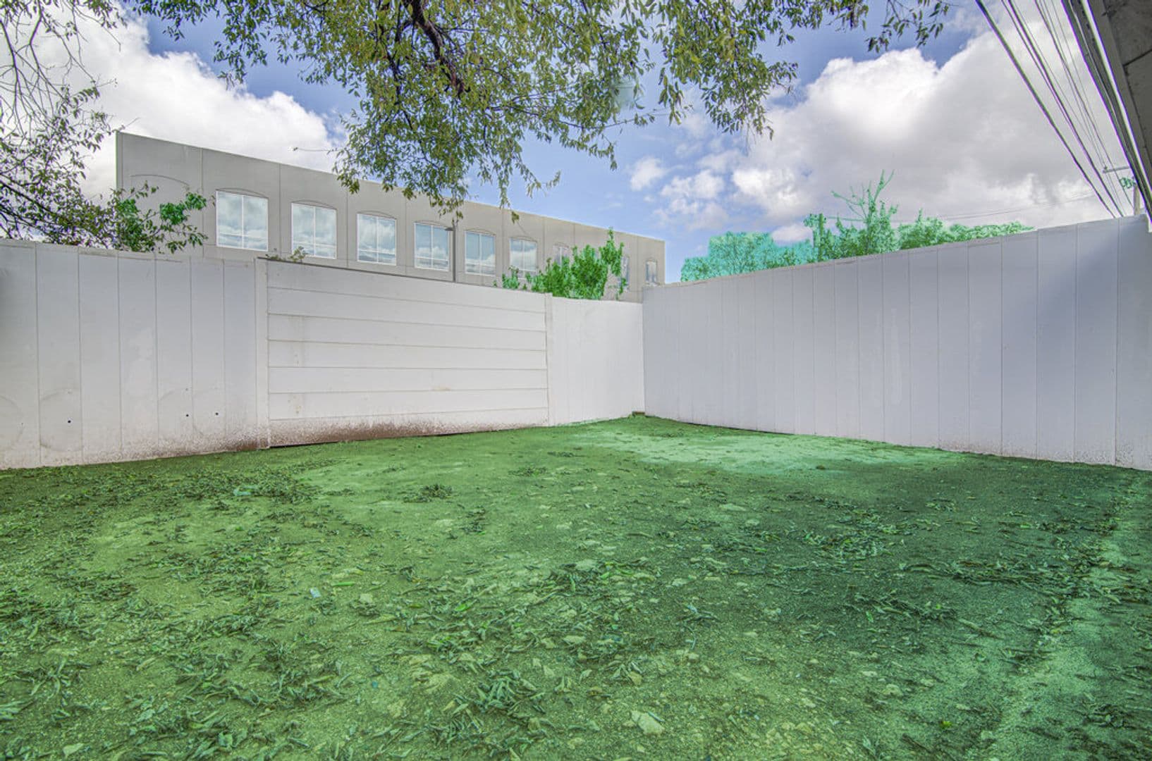 Round Rock Apartment: 426 Chisholm Valley Dr