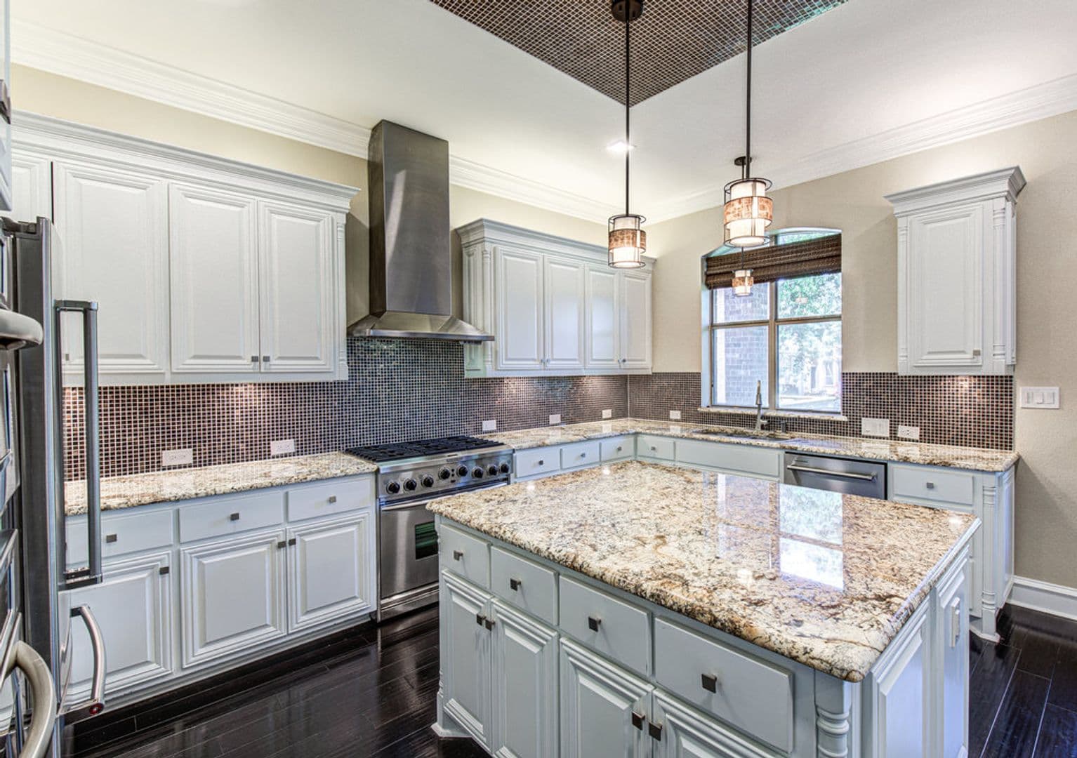 Austin House: 1917 Lakecliff Hills Ln