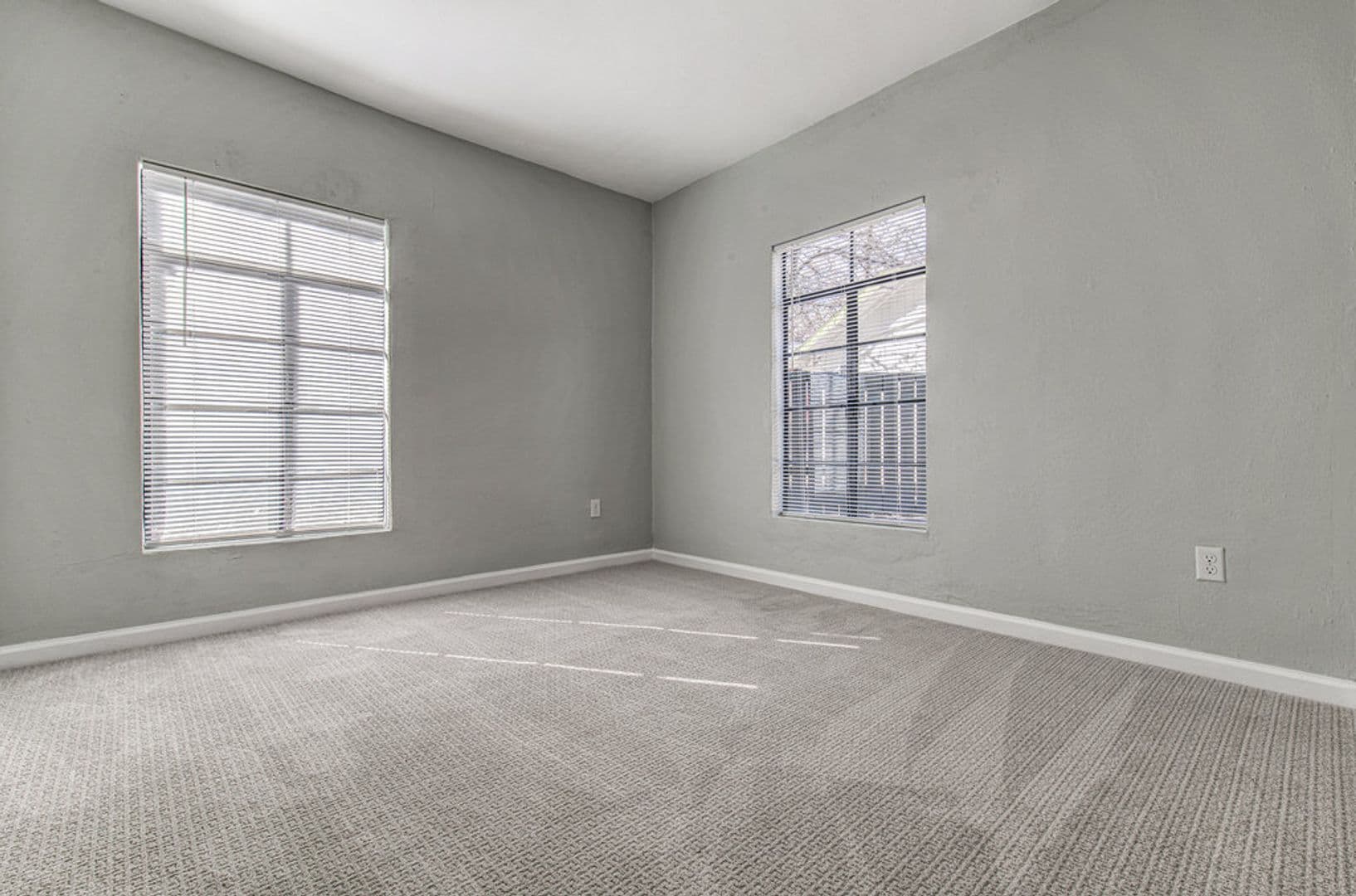 Austin Apartment: 3904 Maplewood Ave