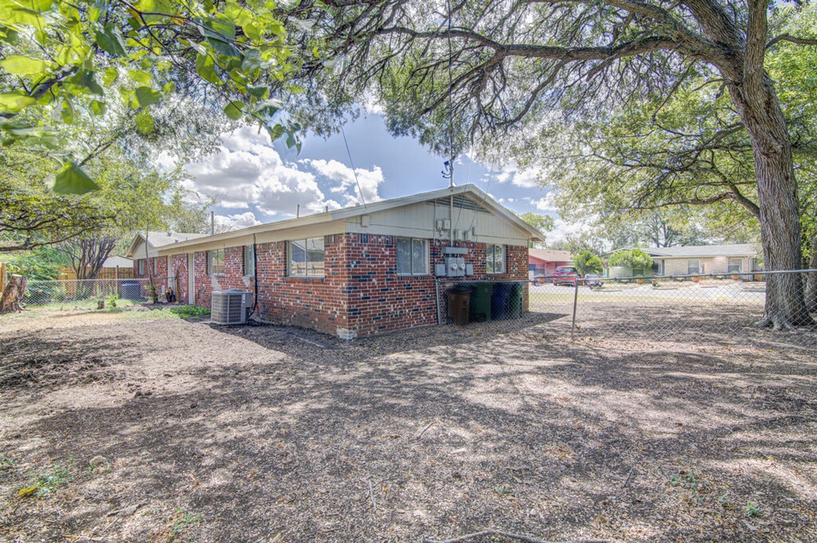 Austin Apartment: 5006 Brighton Rd