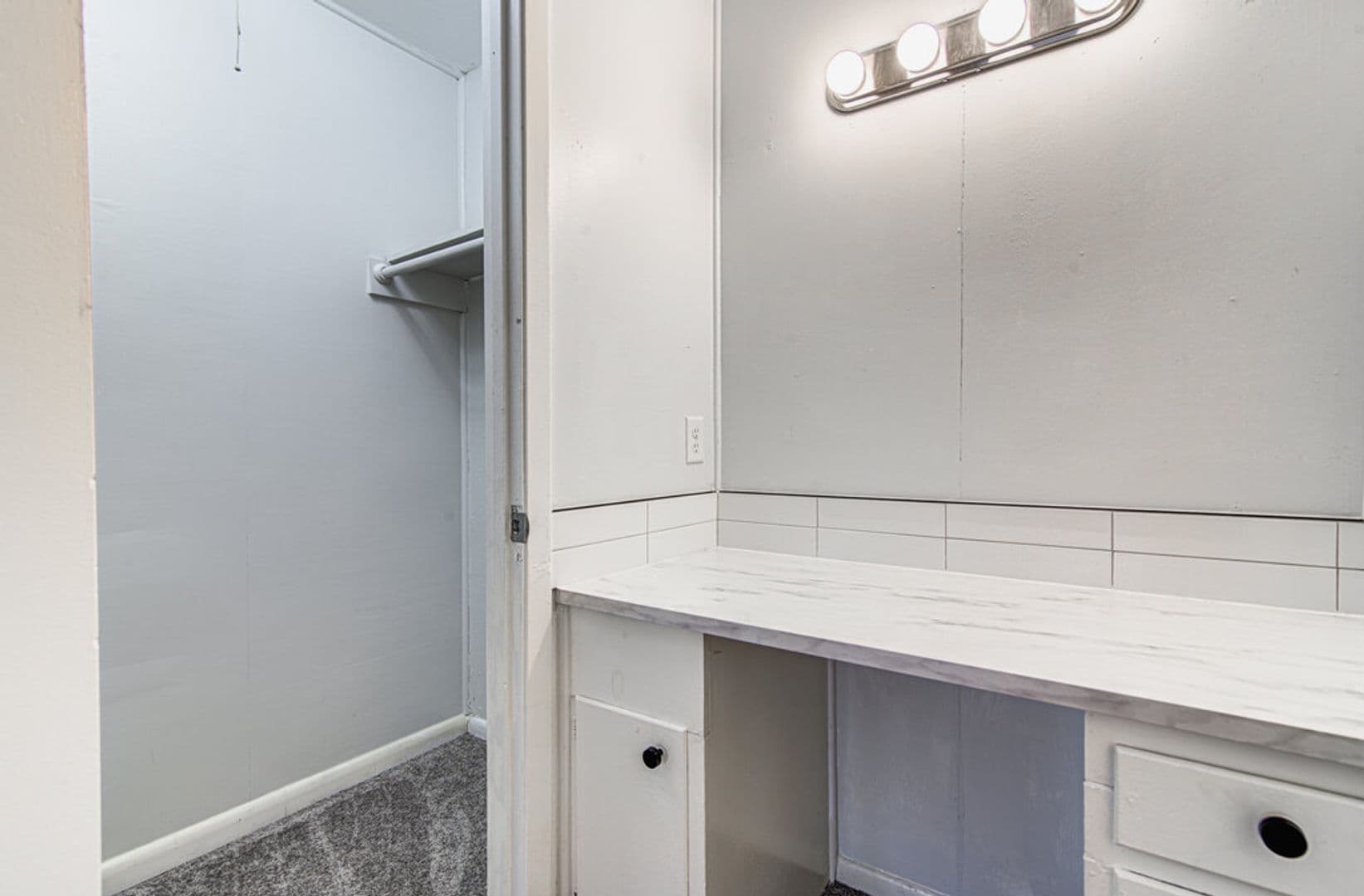 Austin Apartment: 5703 Gloucester Ln