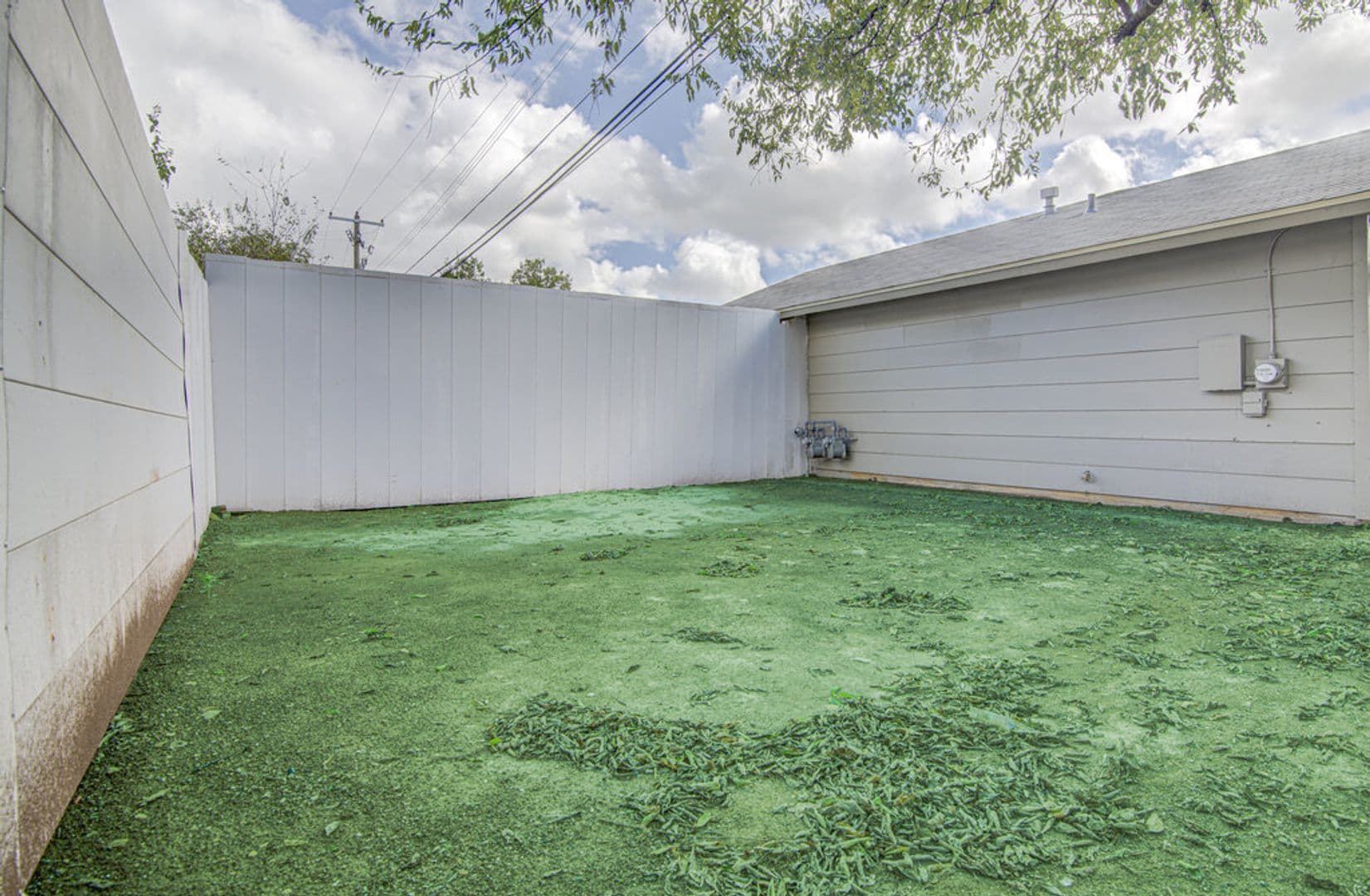 Round Rock Apartment: 426 Chisholm Valley Dr