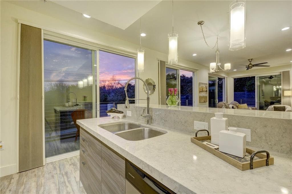 Austin Condo: 604 N. Bluff Dr. Unit 153