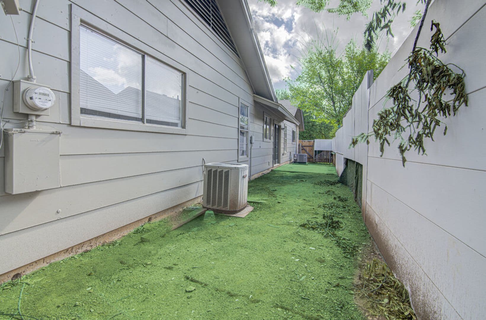 Round Rock Apartment: 426 Chisholm Valley Dr