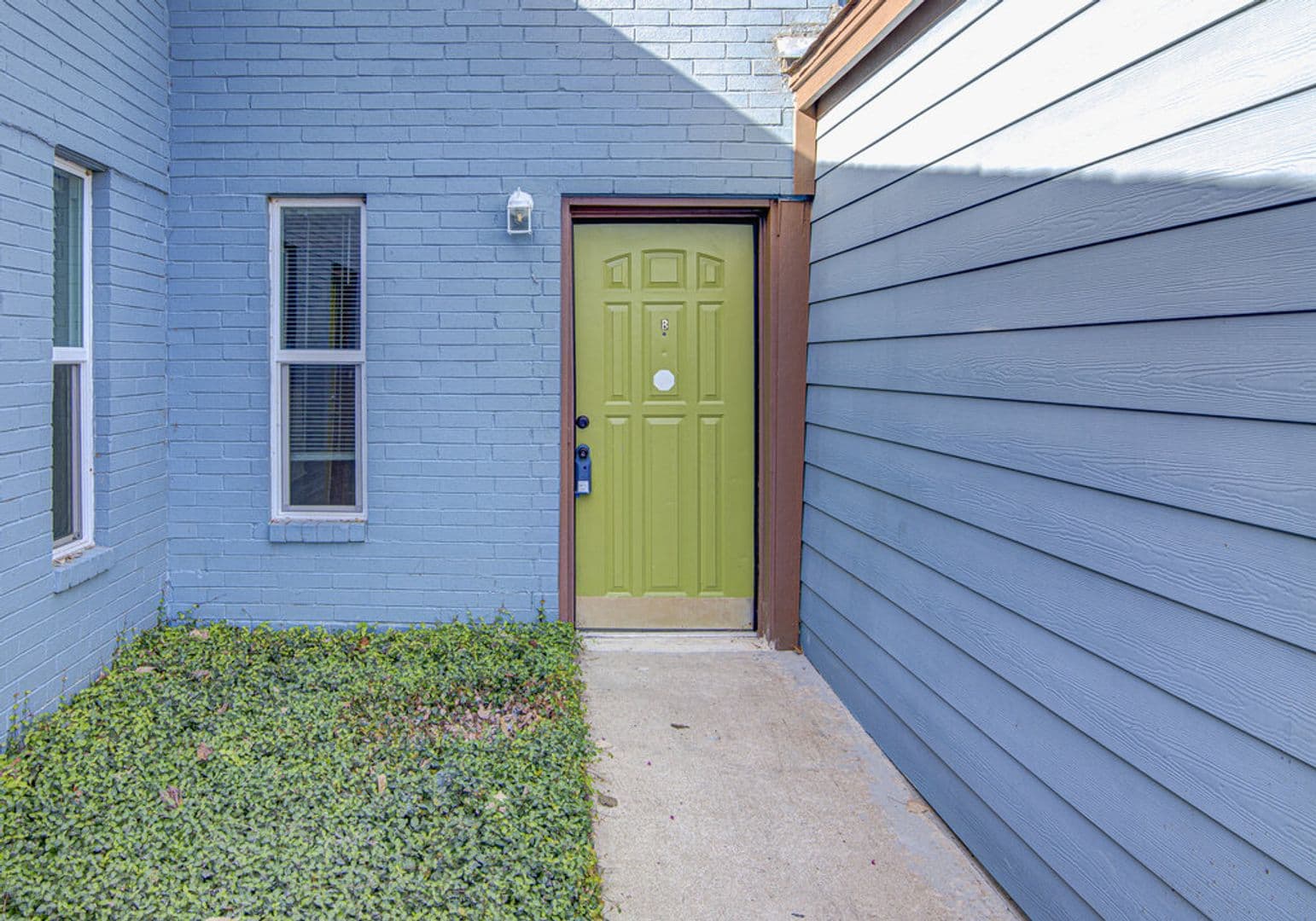 Austin Apartment: 1807 Briar Hill Dr