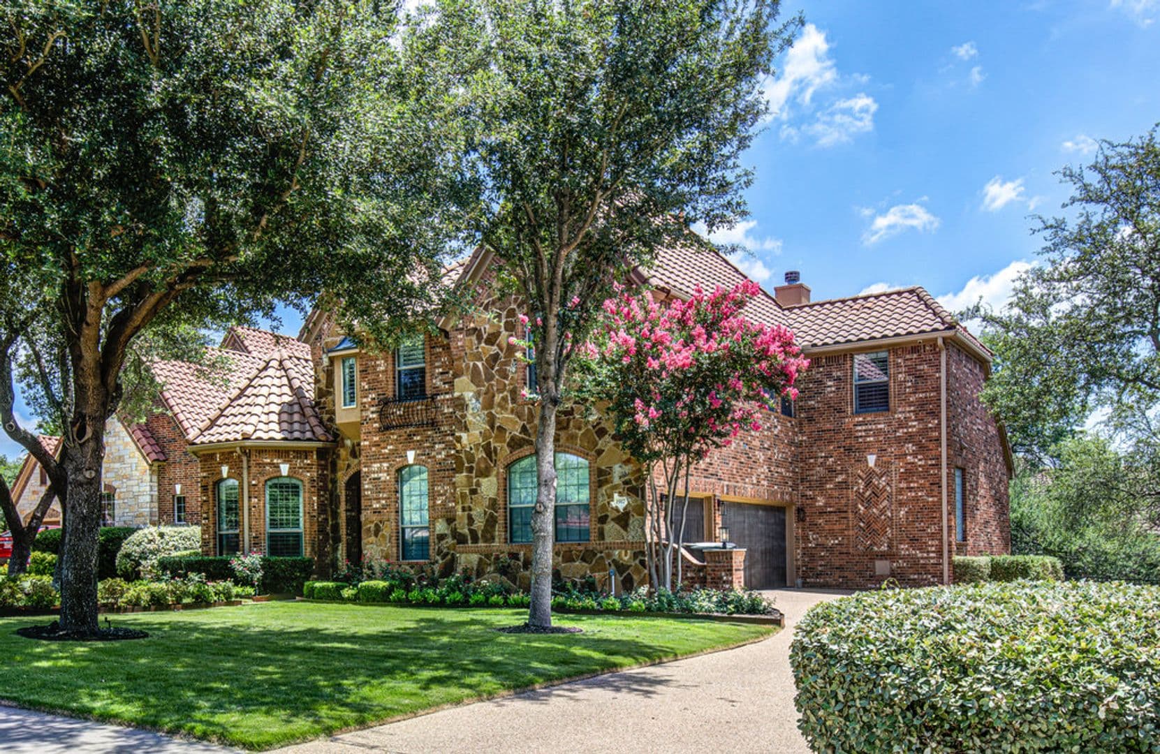 Austin House: 1917 Lakecliff Hills Ln