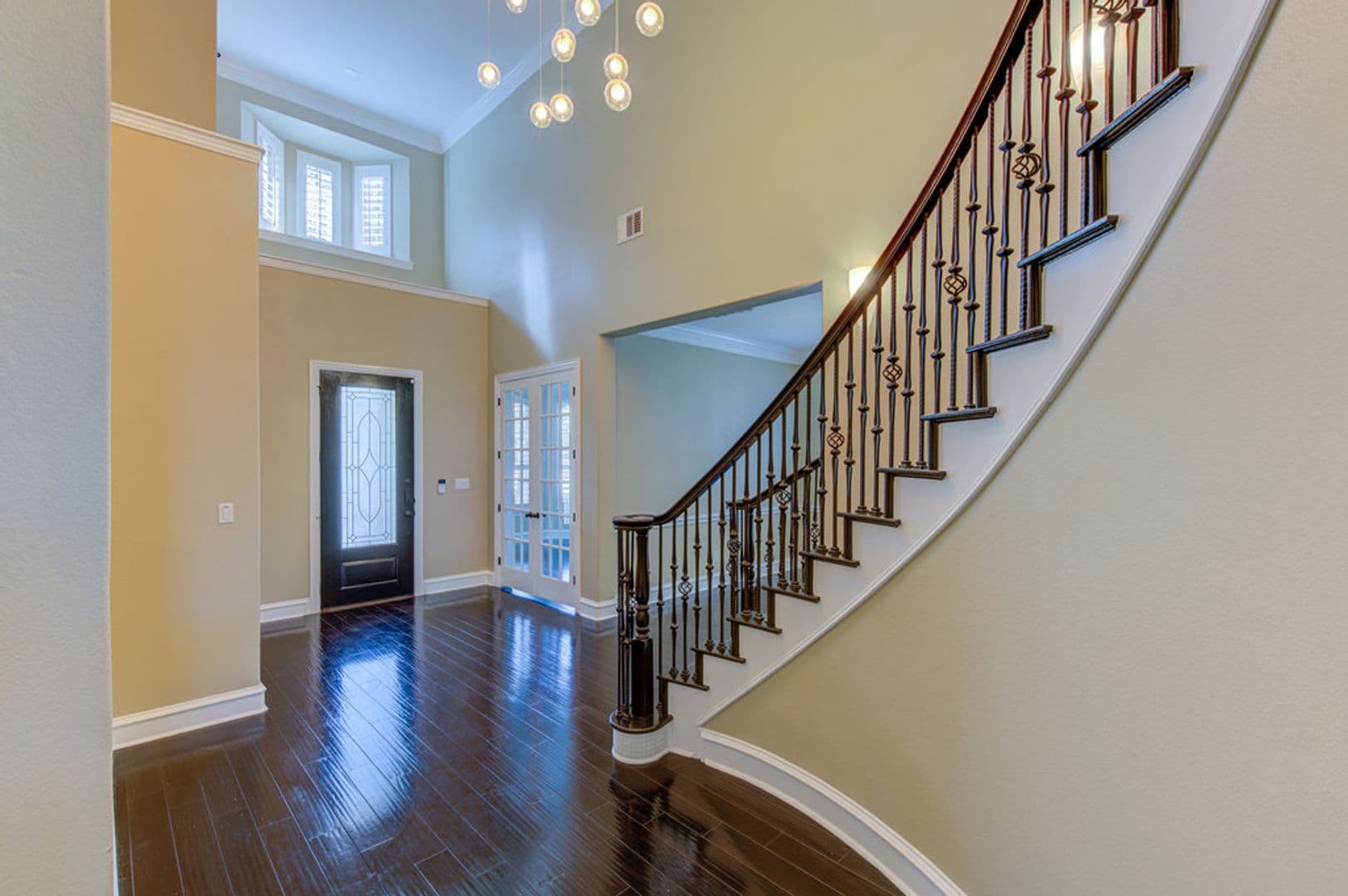 Austin House: 1917 Lakecliff Hills Ln