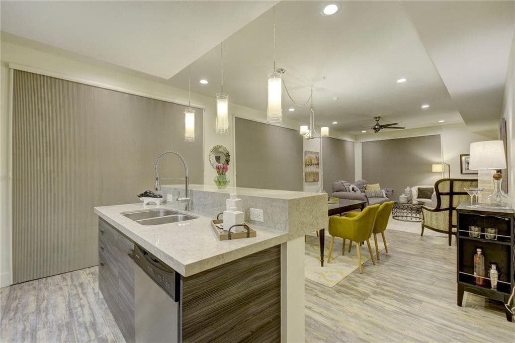 Austin Condo: 604 N. Bluff Dr. Unit 153