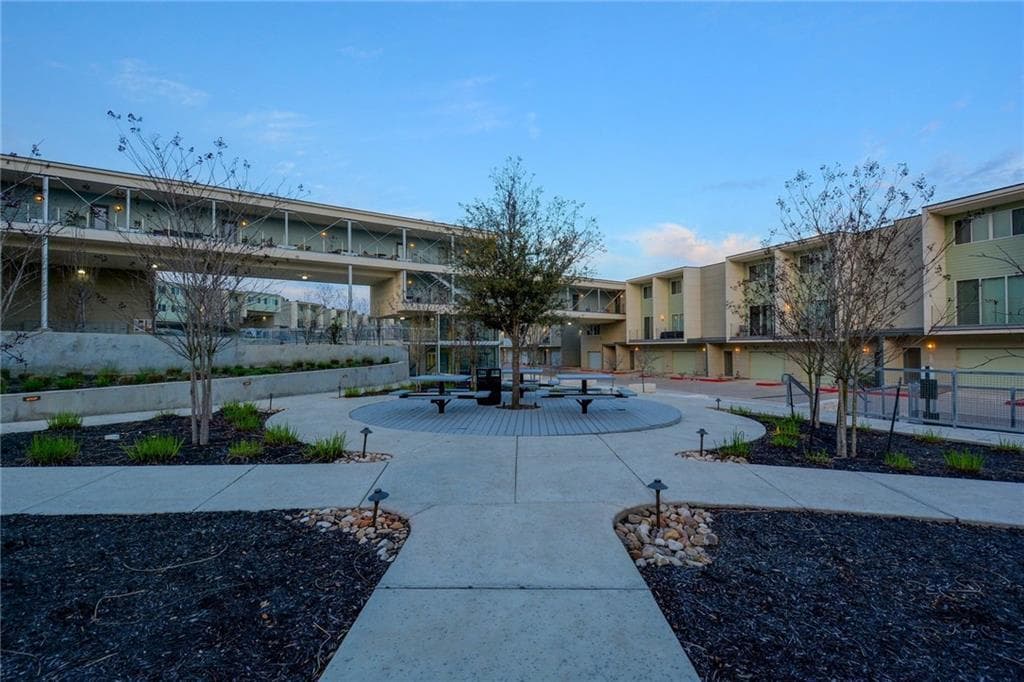 Austin Condo: 604 N. Bluff Dr. Unit 153