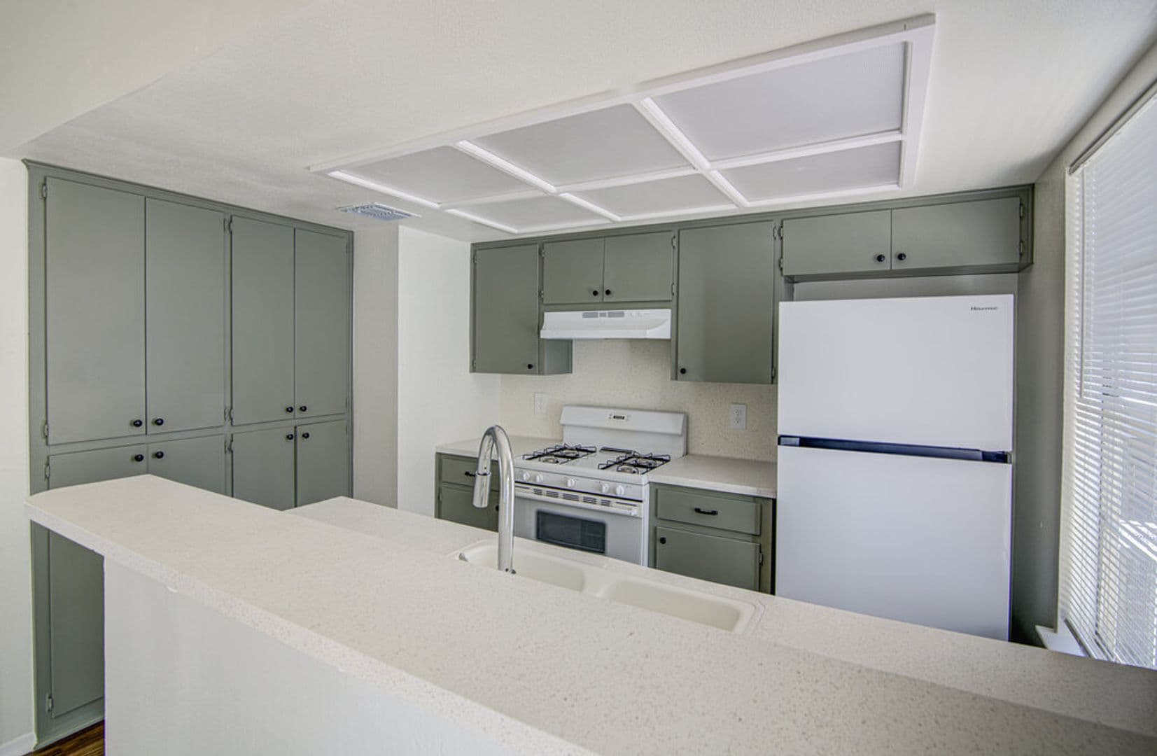 Round Rock Apartment: 426 Chisholm Valley Dr