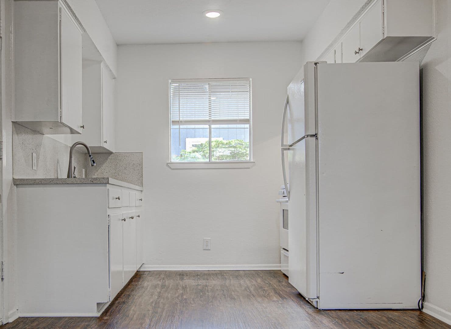 Austin Apartment: 5006 Brighton Rd