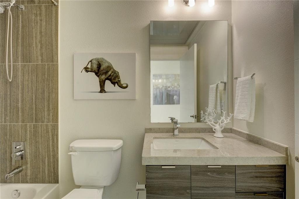 Austin Condo: 604 N. Bluff Dr. Unit 153