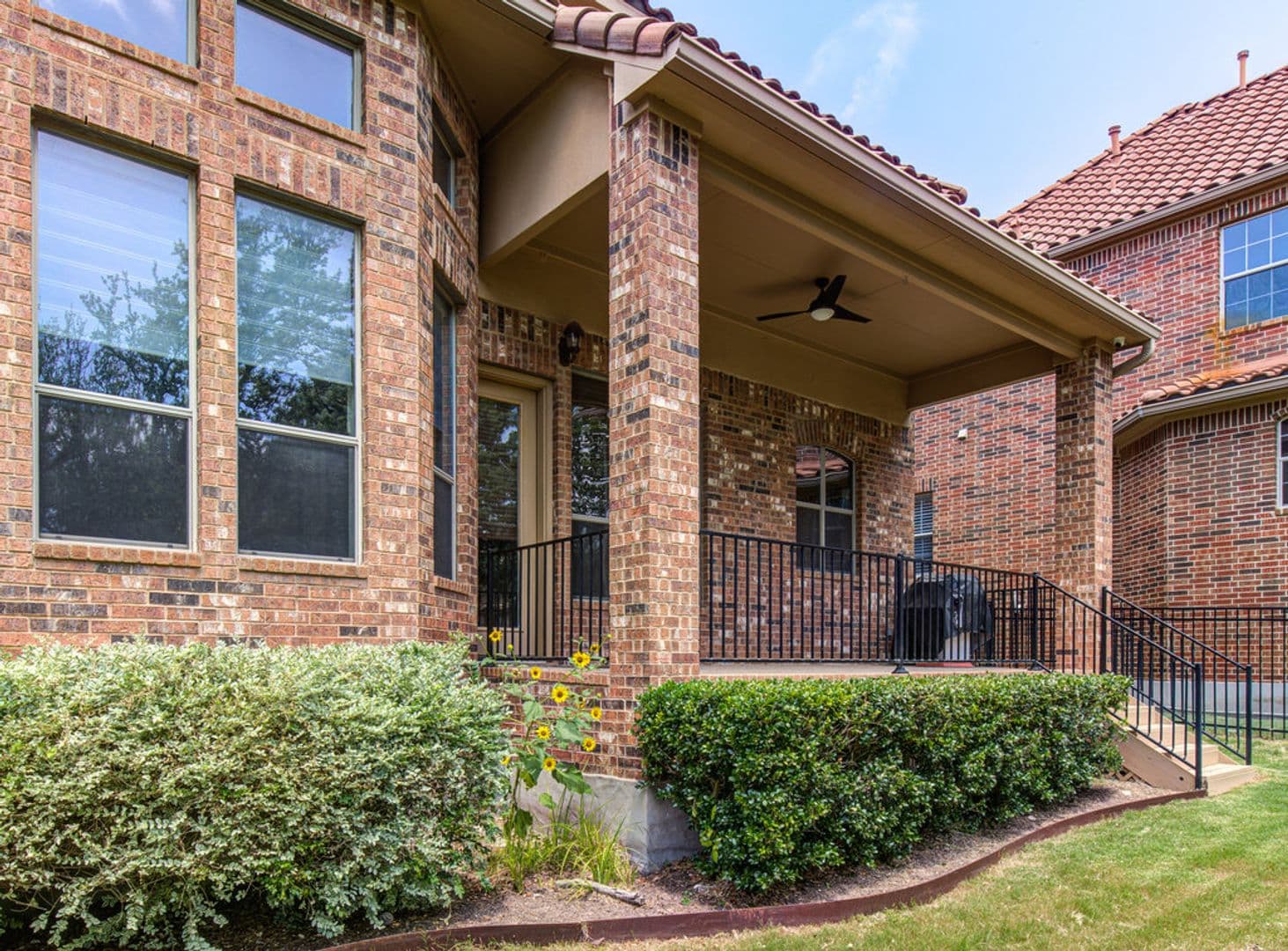 Austin House: 1917 Lakecliff Hills Ln