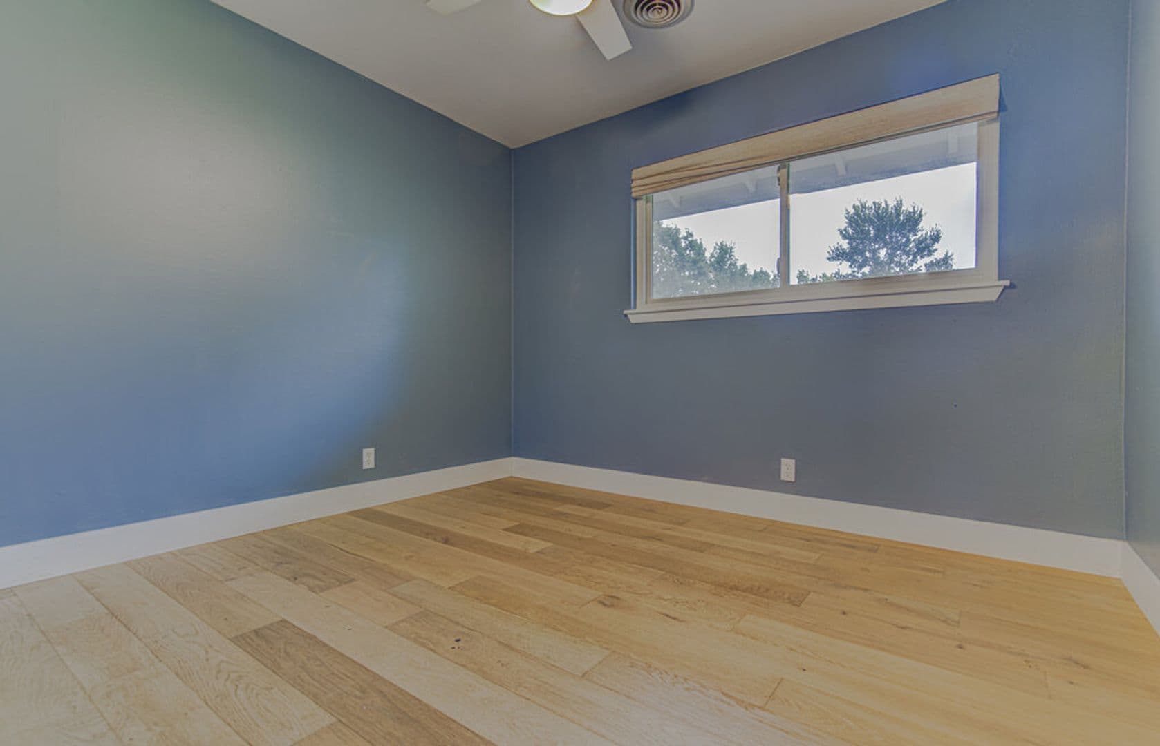 Austin House: 2704 Nottingham Ln