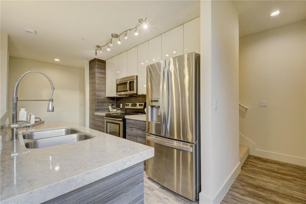 Austin Condo: 604 N. Bluff Dr. Unit 153