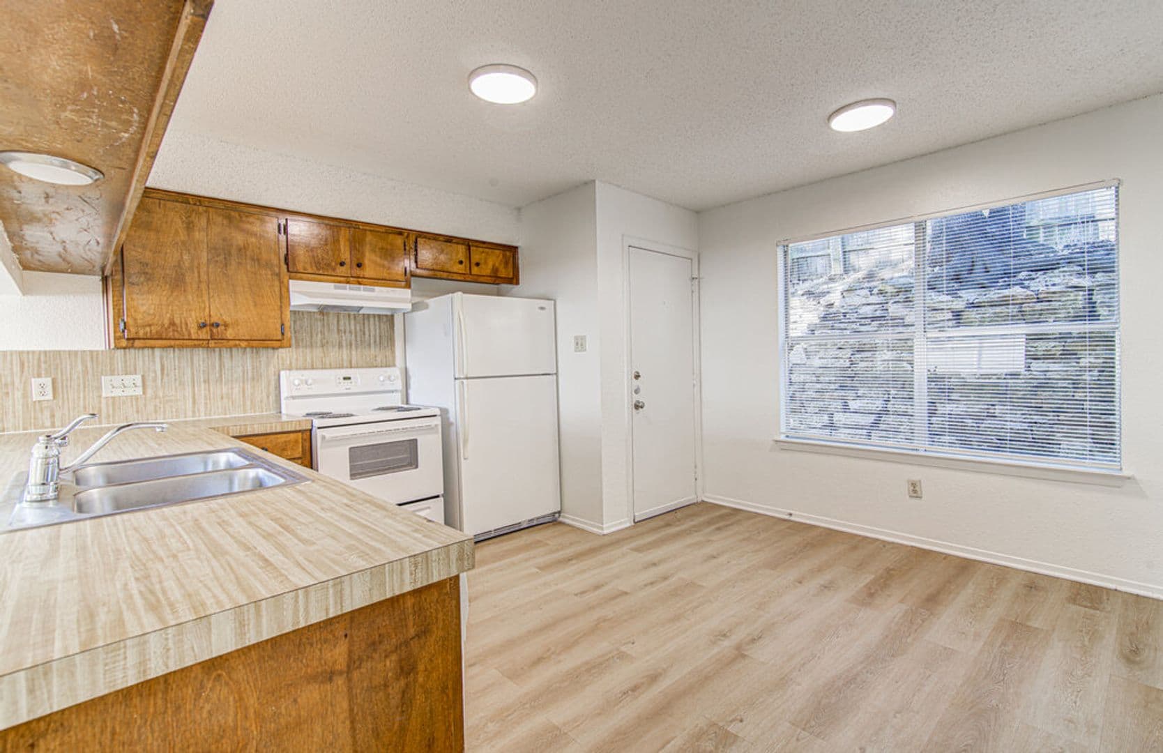 Austin Apartment: 8104 Dunn St