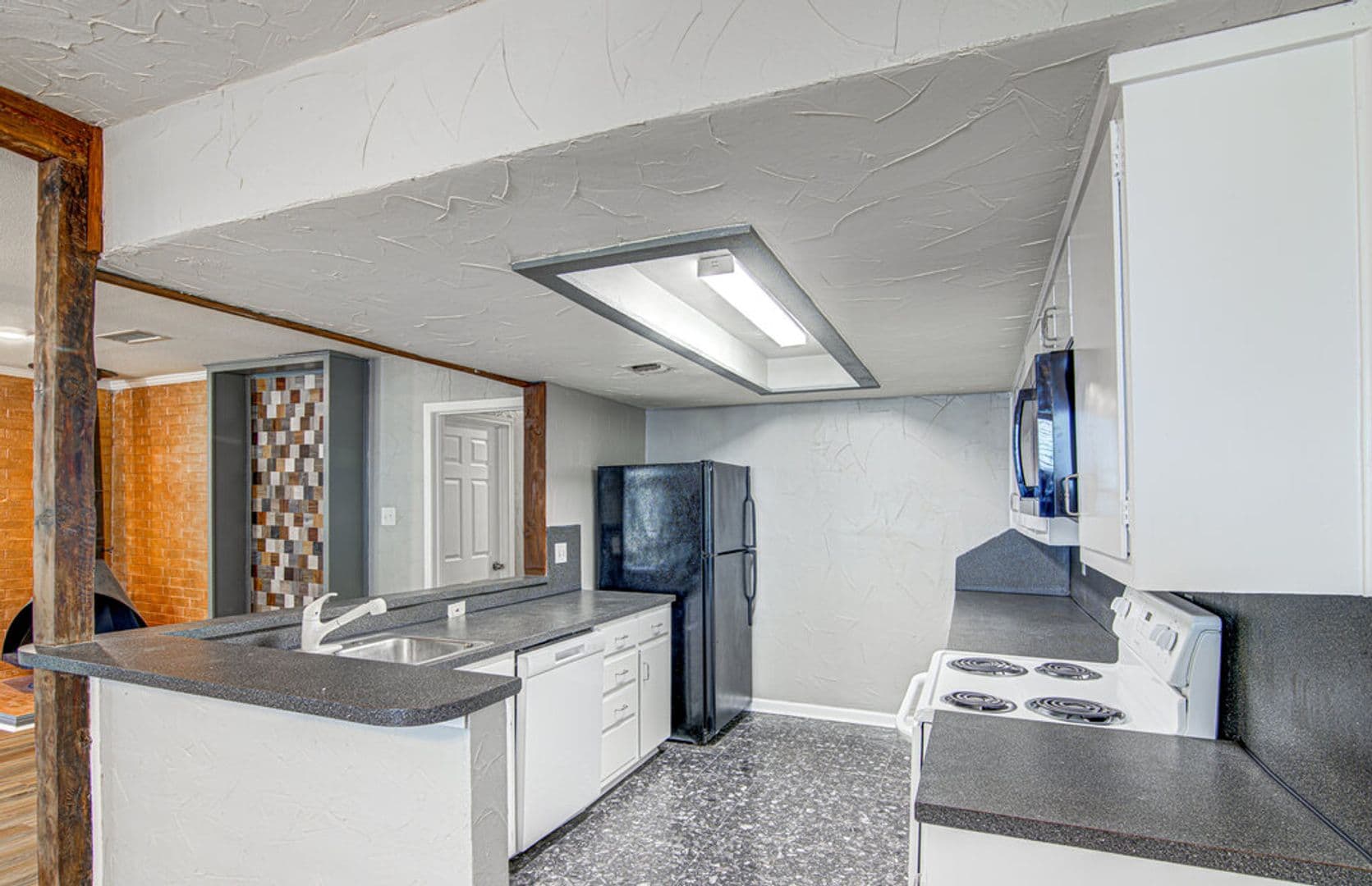Austin Apartment: 1807 Briar Hill Dr