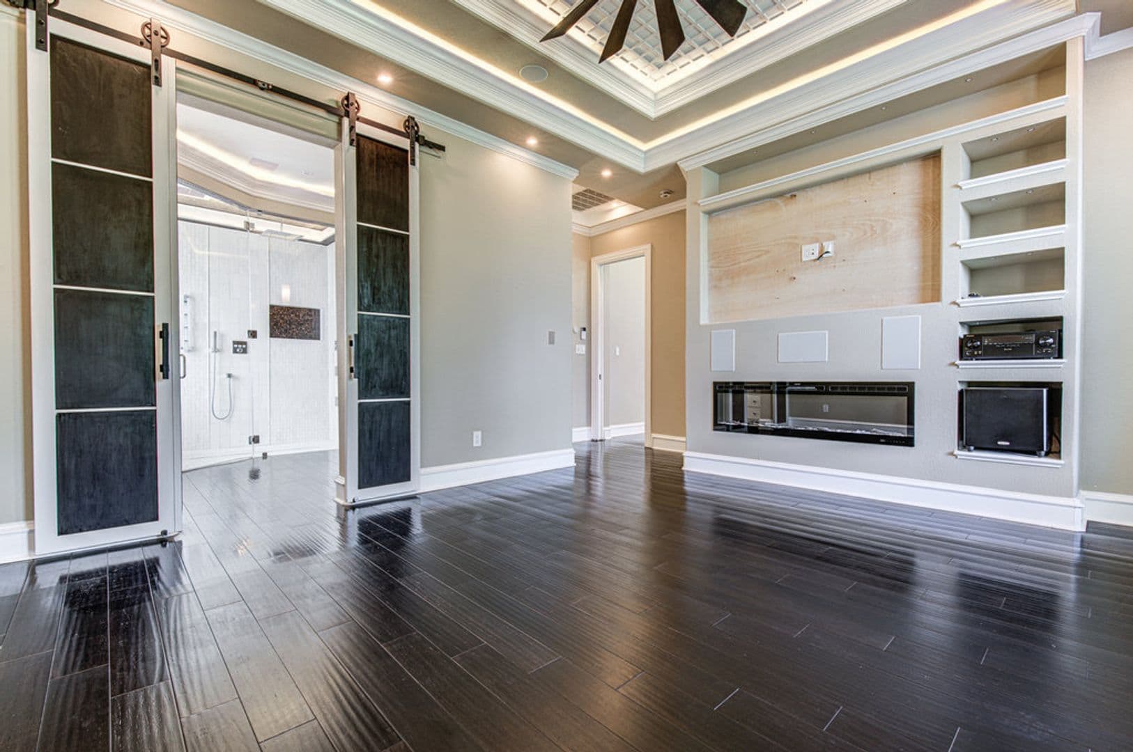 Austin House: 1917 Lakecliff Hills Ln