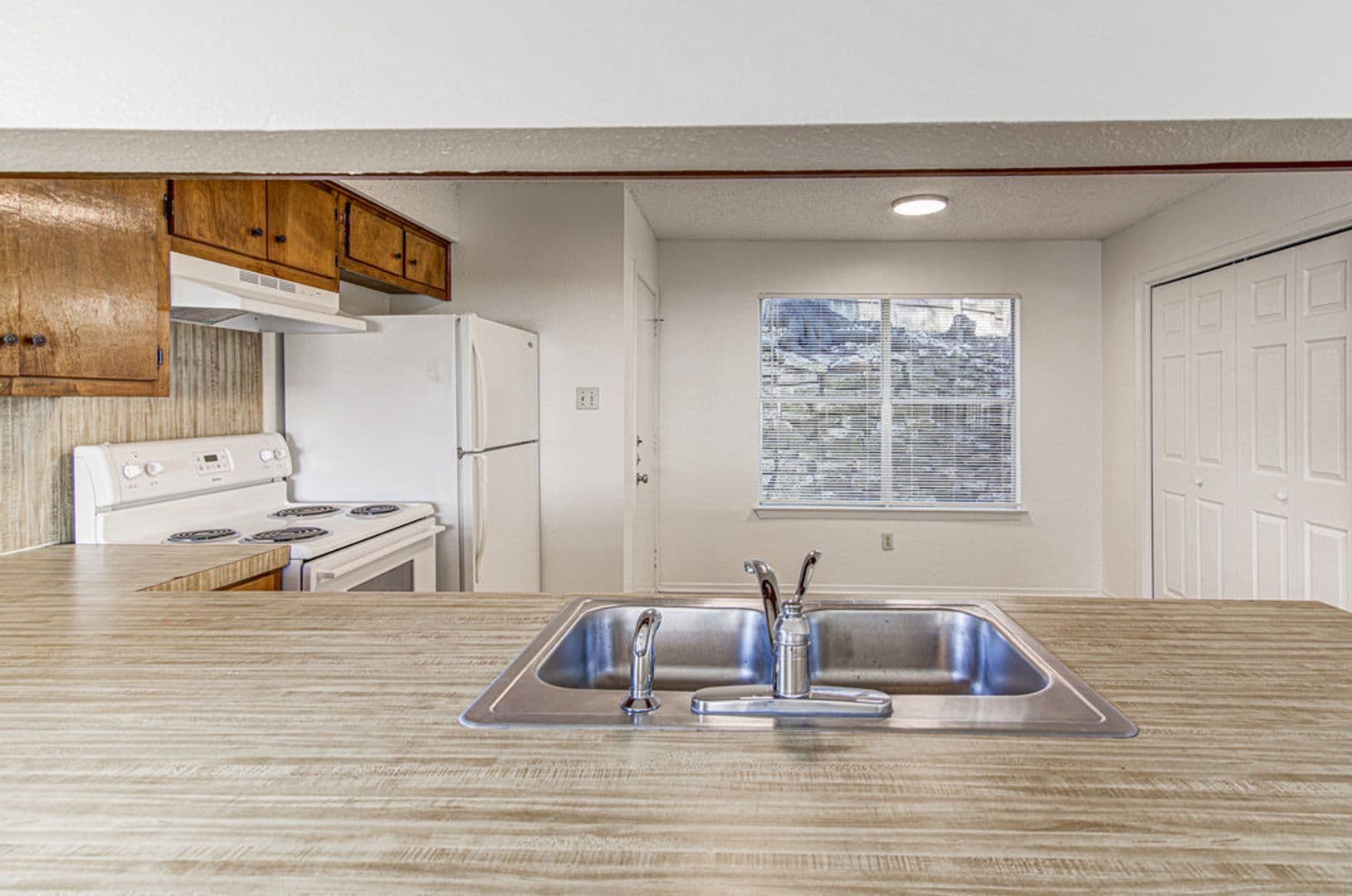 Austin Apartment: 8104 Dunn St