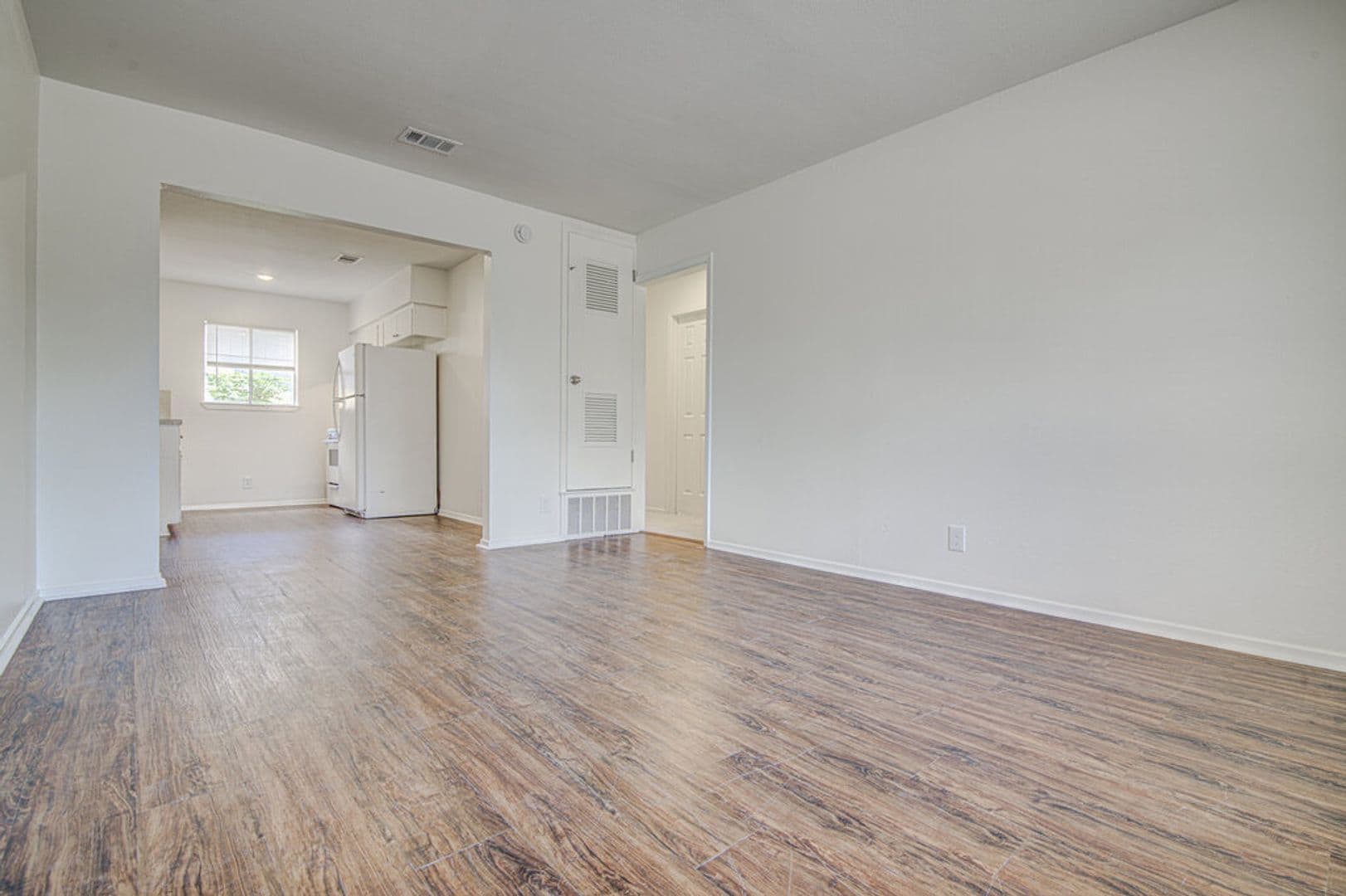 Austin Apartment: 5006 Brighton Rd