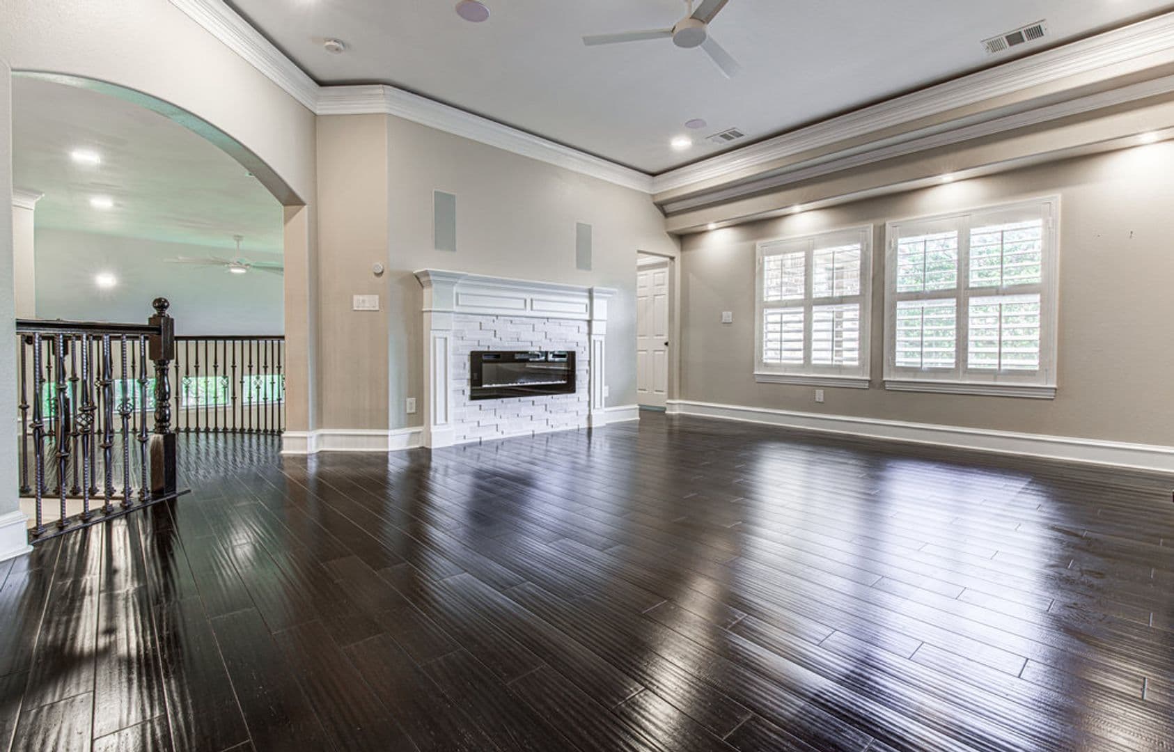 Austin House: 1917 Lakecliff Hills Ln