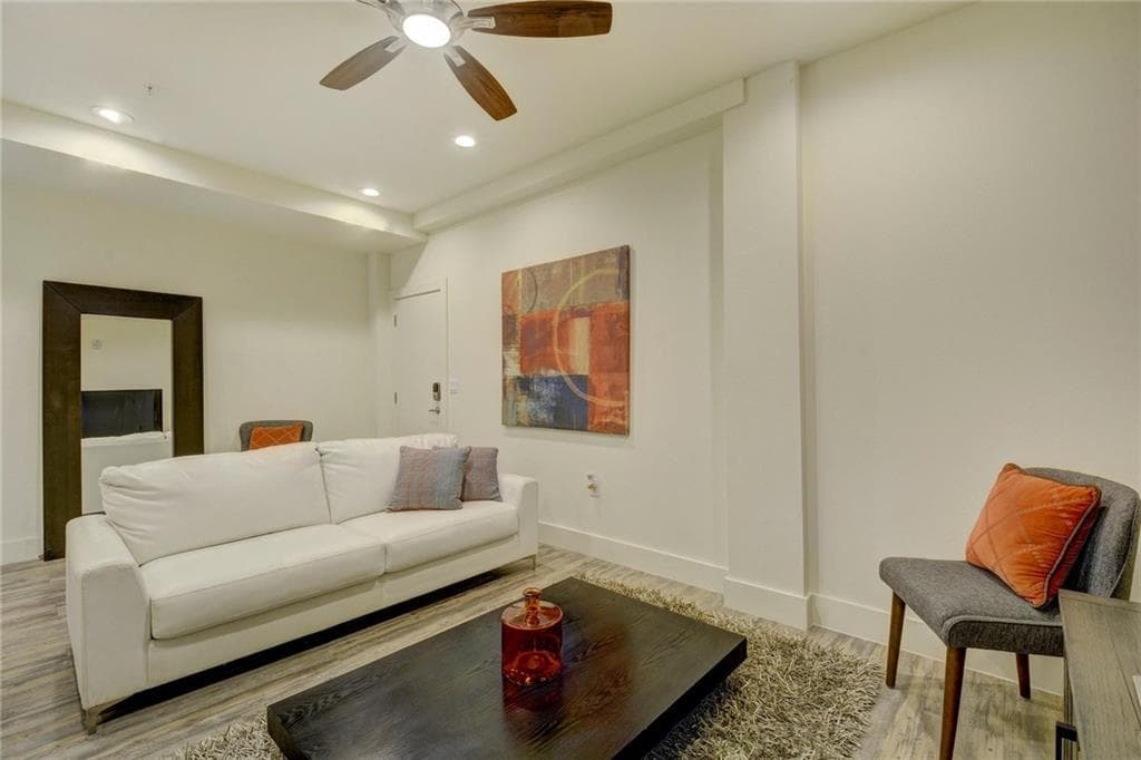 Austin Condo: 604 N. Bluff Dr. Unit 153