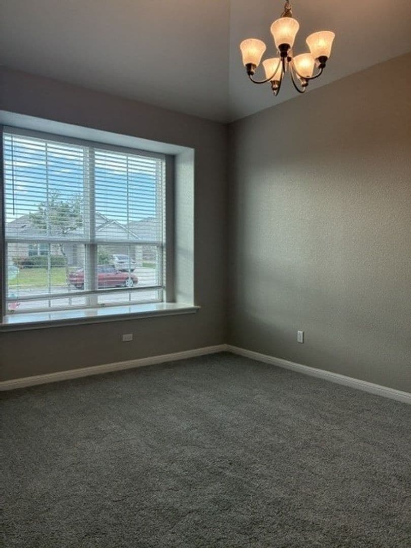 Pflugerville House: 19013 Scoria Dr