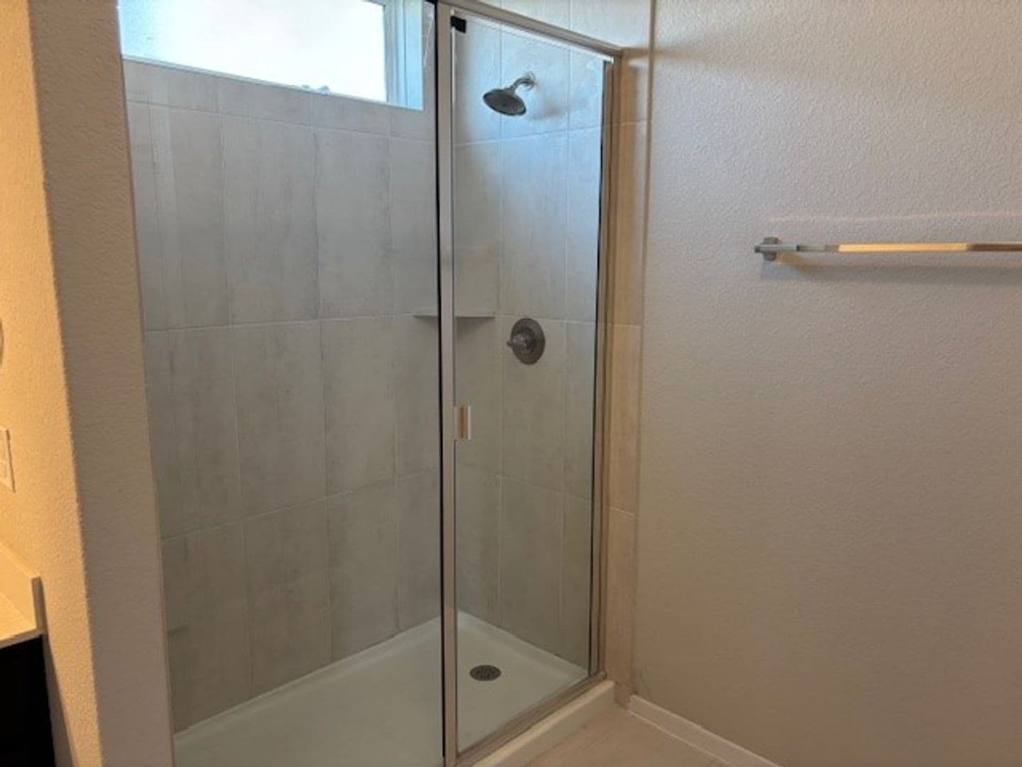 Jarrell House: 404 Black Opal Dr