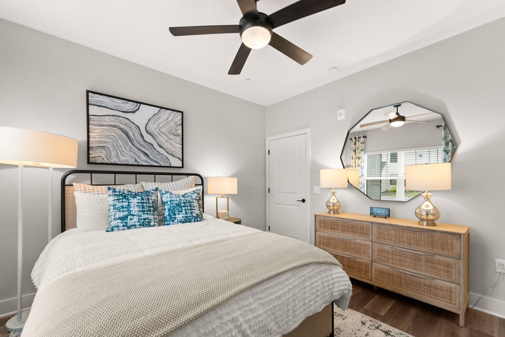 Gainesville Apartment: 1000 Treesort View