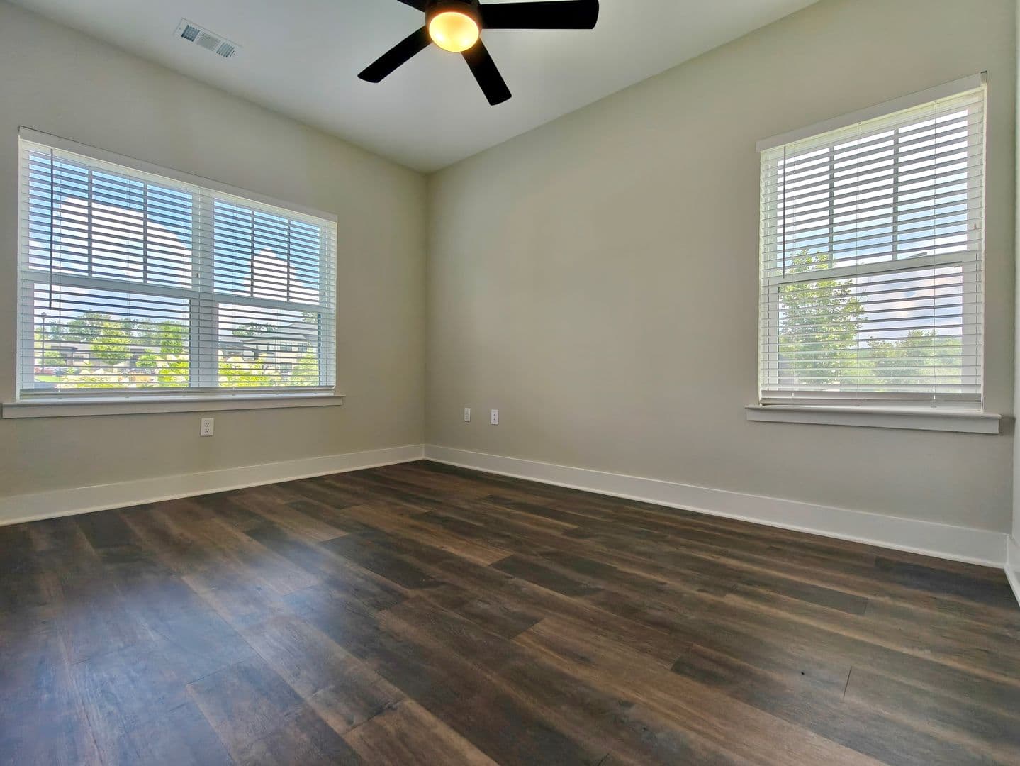 Gainesville Apartment: 1000 Treesort View