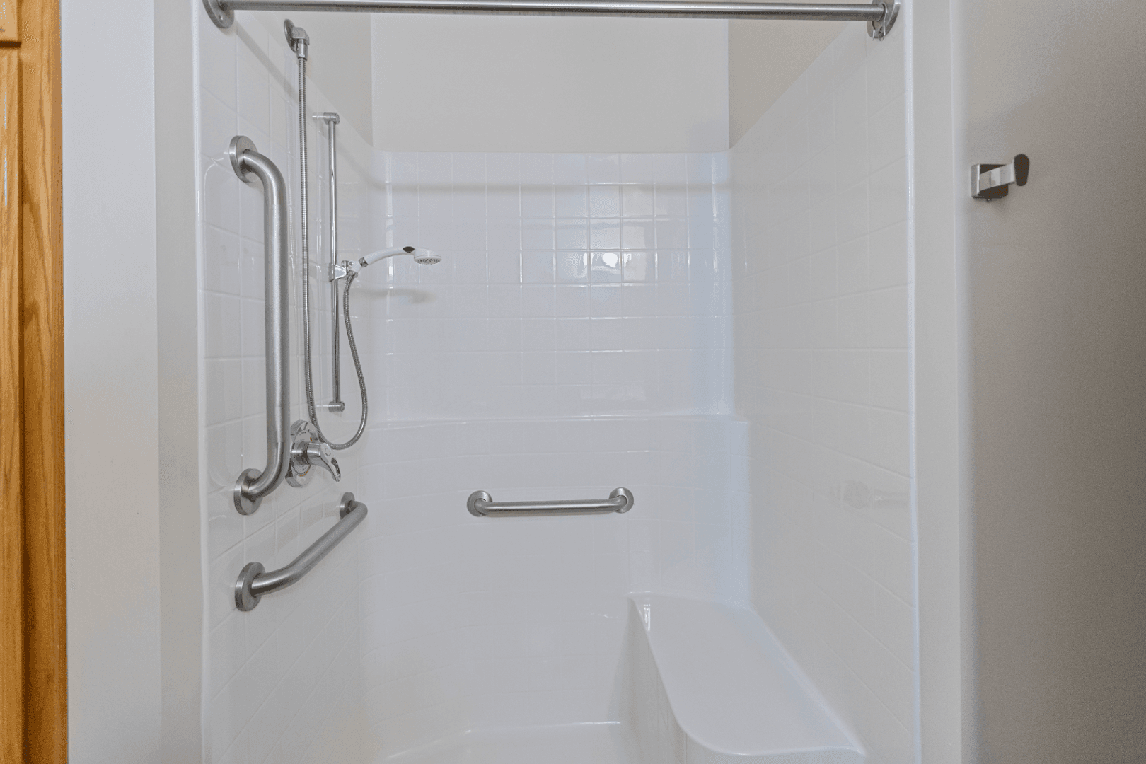 Kenyon Apartment: 215 Huseth Street
