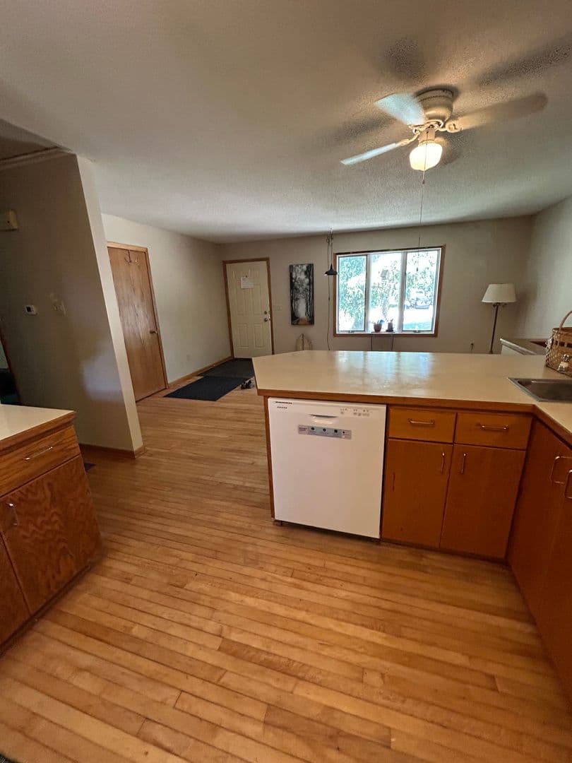 Northfield House: 509 Nelson Court